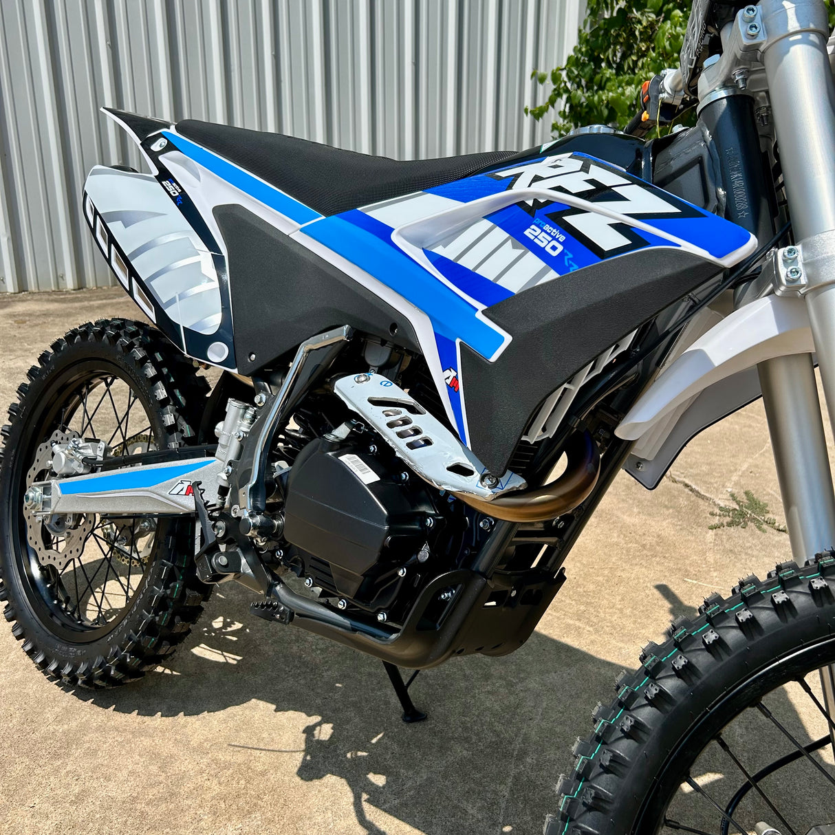 Apollo Thunder 250cc Dirt Bike - TribalMotorsports
