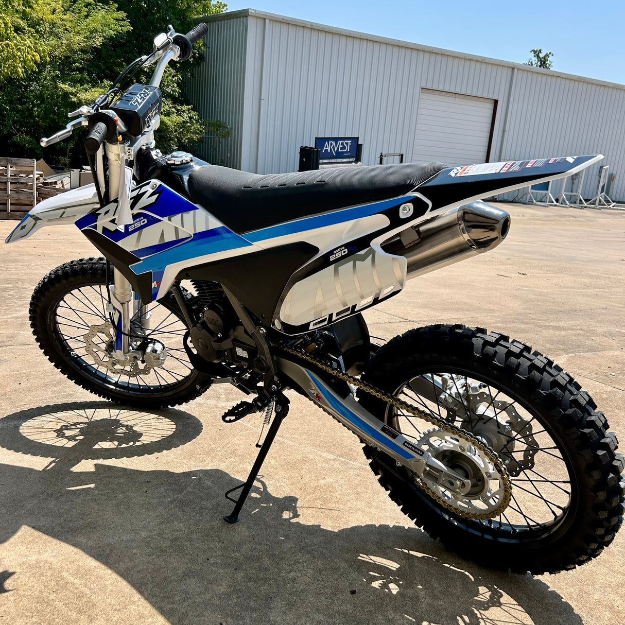 Apollo Thunder 250cc Dirt Bike - TribalMotorsports