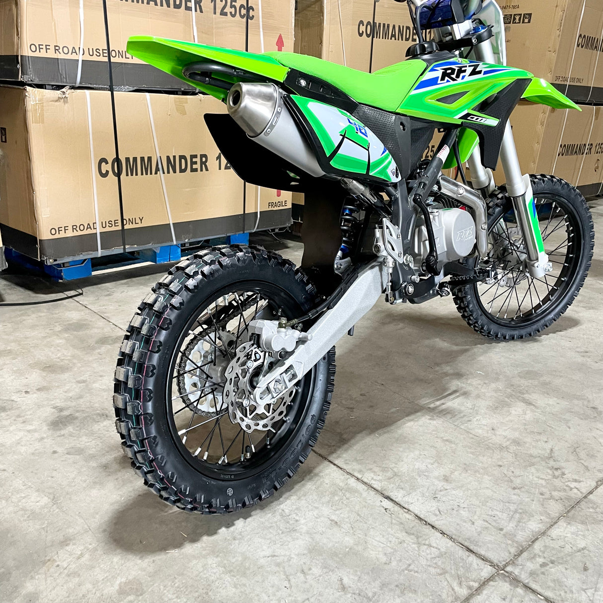 Apollo Z40 140cc Adult Dirt Bike - TribalMotorsports